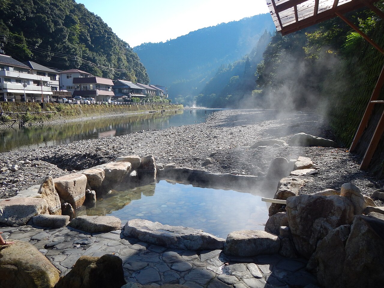 川湯温泉の河原